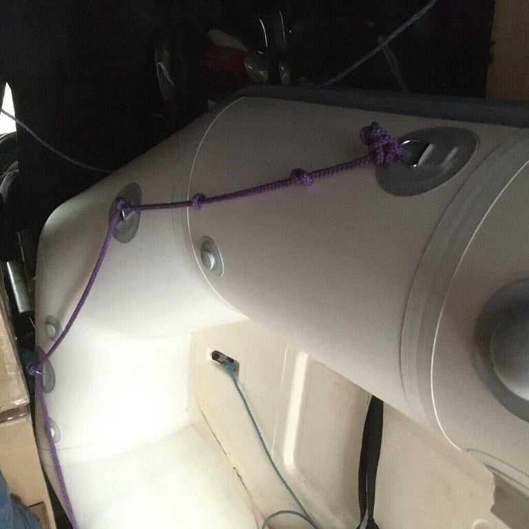ZODIAC YACHTLINE 310 RIB & YAMAHA 15HP 2-STROKE TWIN OUTBOARD, ENGINE TROLLEY STAND, ACCESSORIES