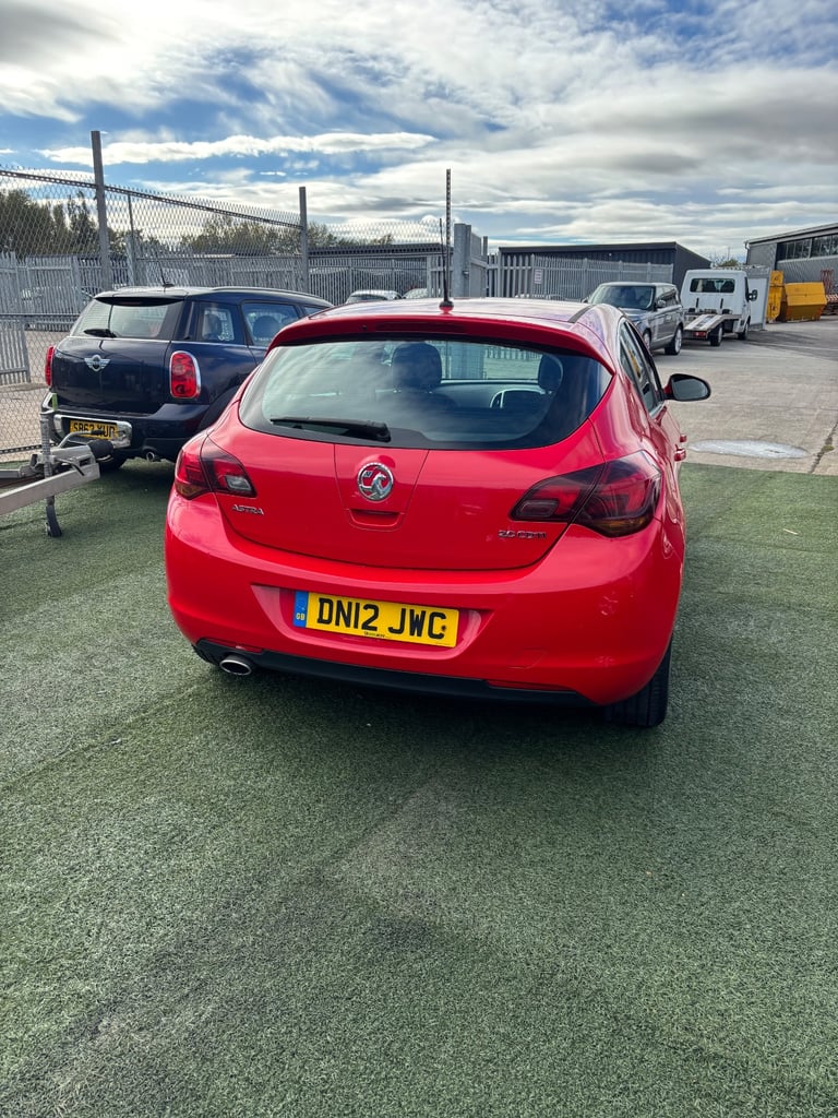 Vauxhall, ASTRA, Hatchback, 2012, Manual, 1956 (cc), 5 doors