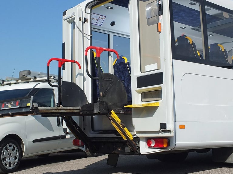 2017 Mercedes-Benz SPRINTER 514 CDI 7G-TRONIC Automatic Euro 6 - 17 Seat PSV WAV