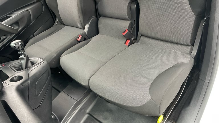 2022 Vauxhall Combo 2300 1.5 Turbo D 100ps H1 Sportive Van PANEL VAN DIESEL Manual