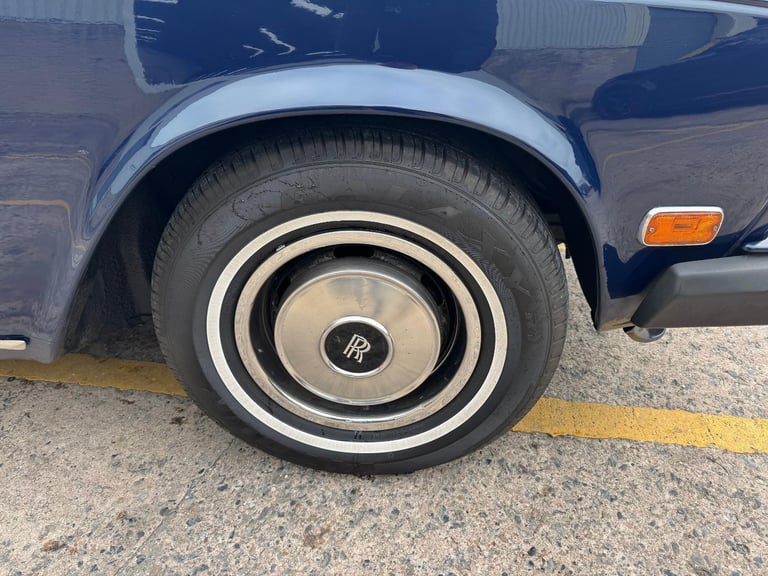 ROLLS ROYCE ROLLS ROYCE  SILVER SHADOW 2