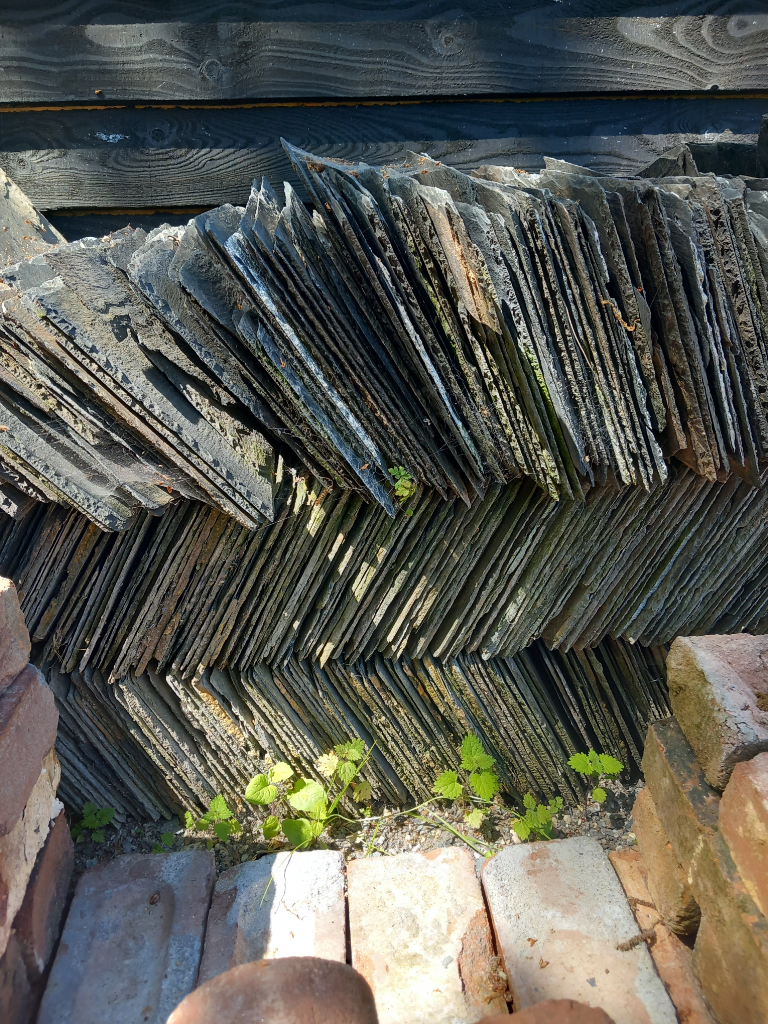 Old roof slates - wanted. Cash paid. 