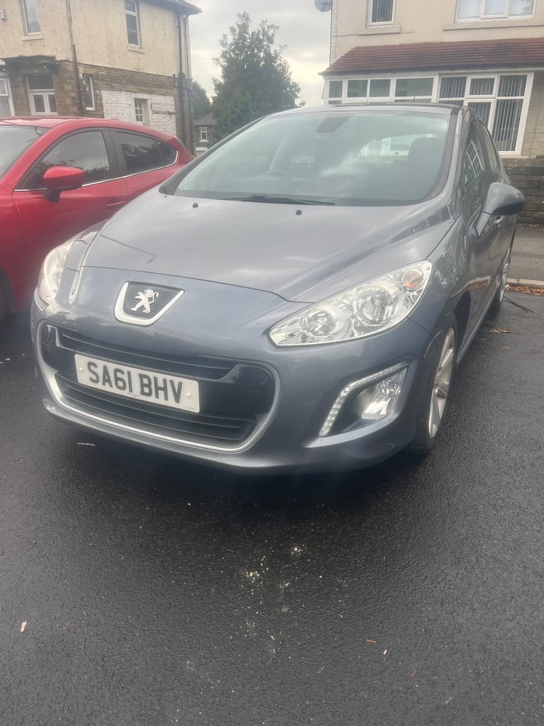 Cheap Peugeot, 308, Hatchback, 2011, Manual, 1598 (cc),5 doors for sale in Bradford, West Yorkshire