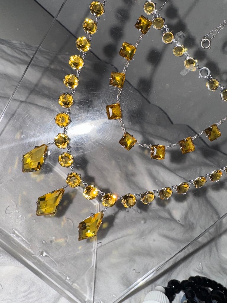 Antique citrine. Necklaces-2