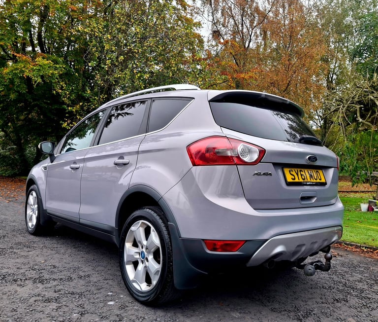 IMMACULATE FORD KUGA TITANIUM 2.0 TDI sportage juke 3008 x3 q3 q5 moka
