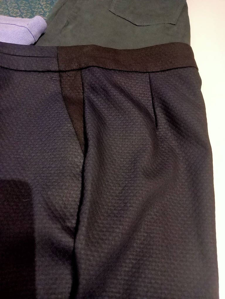 Ladies trousers  size 6- 8