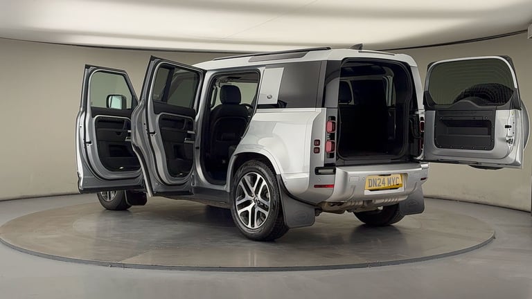 2024 Land Rover Defender 110 3.0 D250 MHEV XS Edition SUV 5dr Diesel Auto 4WD Euro 6 (s/s) (250 p...