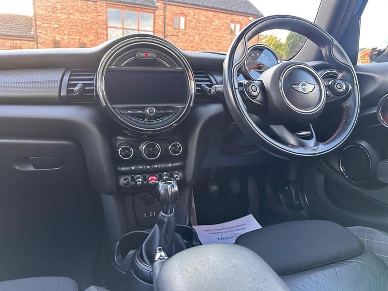 2014 MINI Hatch 1.5 Cooper 5dr HATCHBACK PETROL Manual