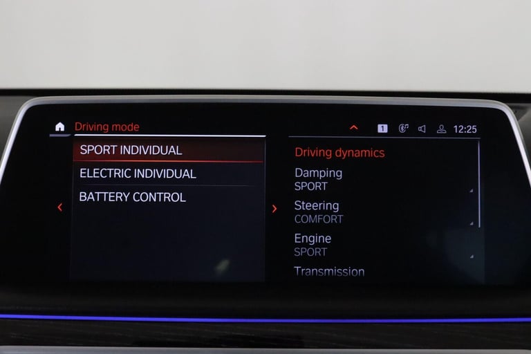 2022 BMW 7 Series 3.0 745Le 12kWh M Sport Auto xDrive Euro 6 (s/s) 4dr SALOON Petrol/Electric Hyb...