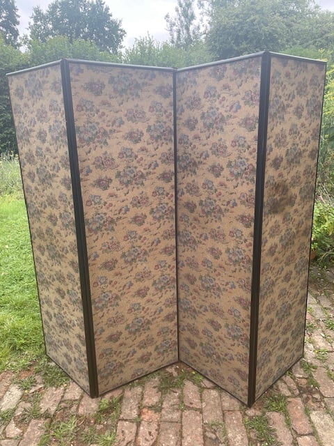 image for FREE - wooden foldable room divider