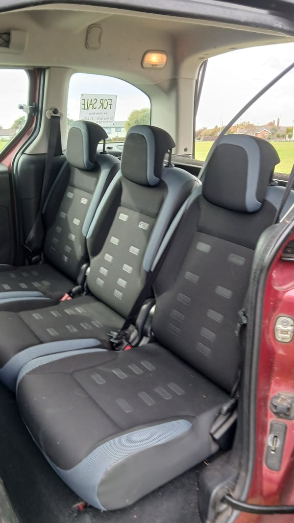Citroen, BERLINGO MULTISPACE, MPV, 2010, Manual, 1560 (cc), 5 doors