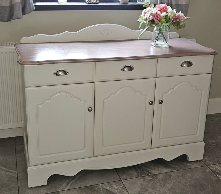 Sideboard 
