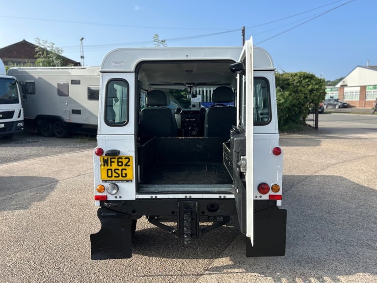 2012 LAND ROVER DEFENDER Station Wagon TDCi [2.2] Puma 