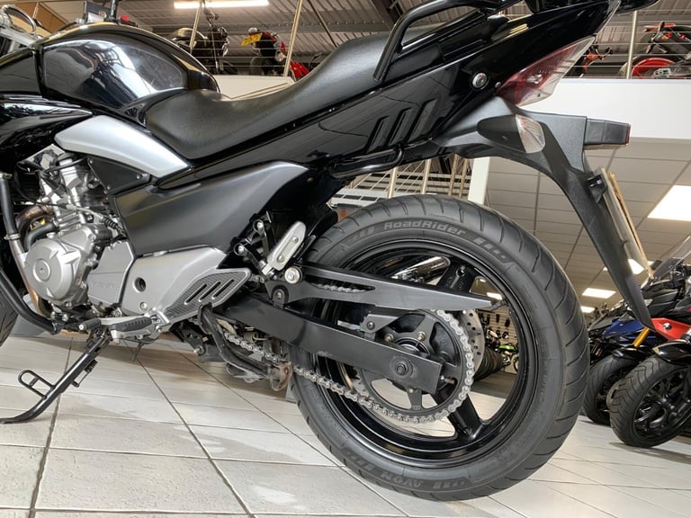 Suzuki GW Inazuma 250  2014