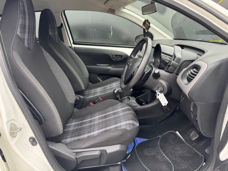 2018 Peugeot 108 1.0 Active 2 Tronic Euro 6 5dr HATCHBACK Petrol Automatic