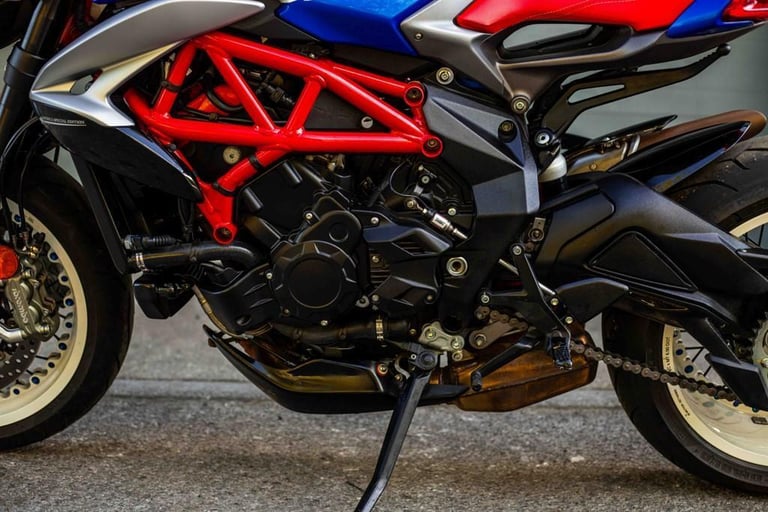 MV Agusta Dragster RARE AMERICAS EDITION ! 200 EVER MADE ! STUNNING COLLECTOR