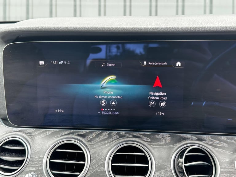2021 Mercedes-Benz E Class 2.0 E300de 13.5kWh AMG Line Night Edition (Premium Plus) G-Tronic+ Eur...
