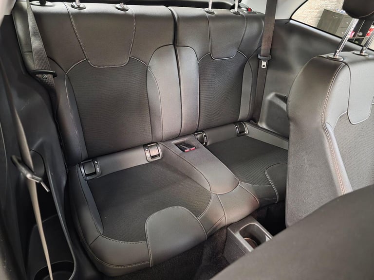 VAUXHALL ADAM 1.2 i ecoFLEX ENERGISED White Manual Petrol WARRANTY 12 MONTHS MOT