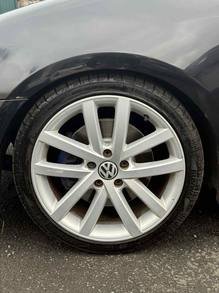 Volkswagen, GOLF, Hatchback, 2010, Manual, 1968 (cc), 3 doors