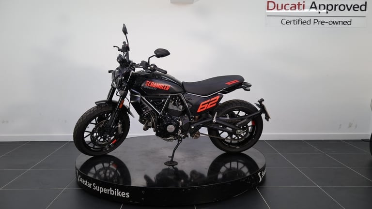 DUCATI SCRAMBLER FULL THROTTLE - 2024 - 4400 MILES