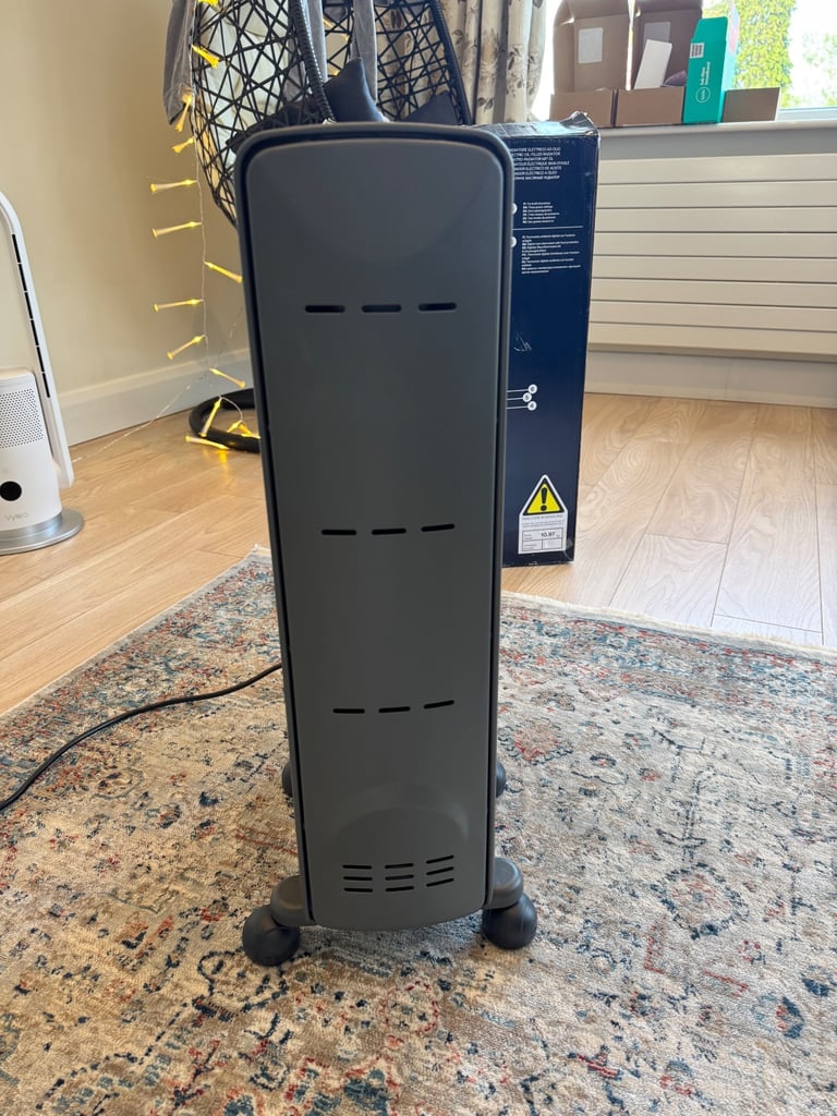 De'Longhi Radia S Oil Filled 1.5kW Grey Radiator TRRS0715E.G Grey