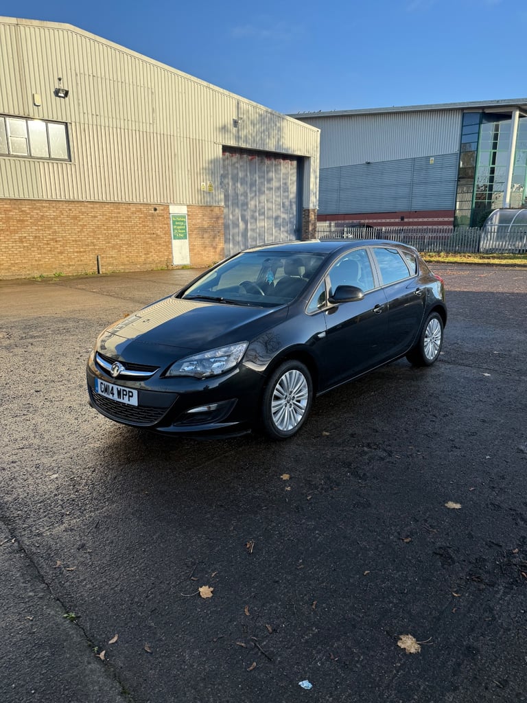Vauxhall, ASTRA, Hatchback, 2014, Manual, 1598 (cc), 5 doors