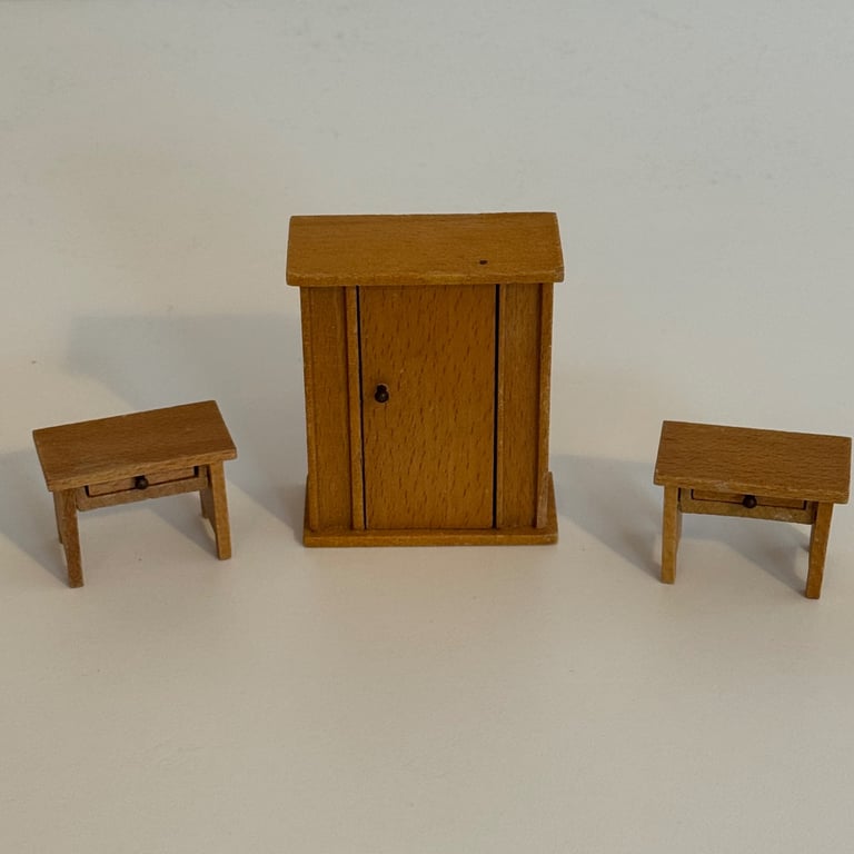 Retro Dolls House furniture
