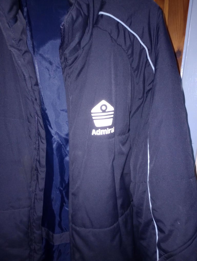 Men’s Admiral Winter Coat – Size M 