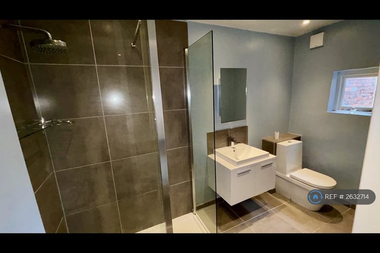 2 bedroom flat in Northgate, Canterbury, CT1 (2 bed) (#2632714)
