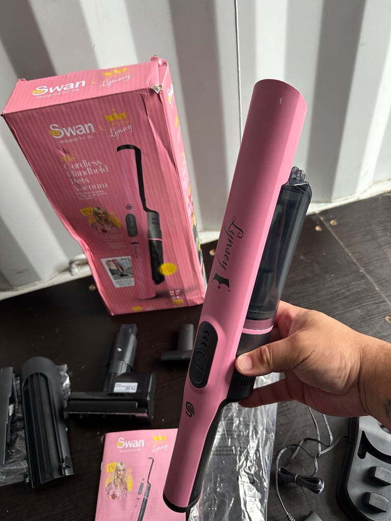 Swan SC15829QOC Cordless Vacuum Cleaner Lightweight 2 Speed Setting 14.8V Pink