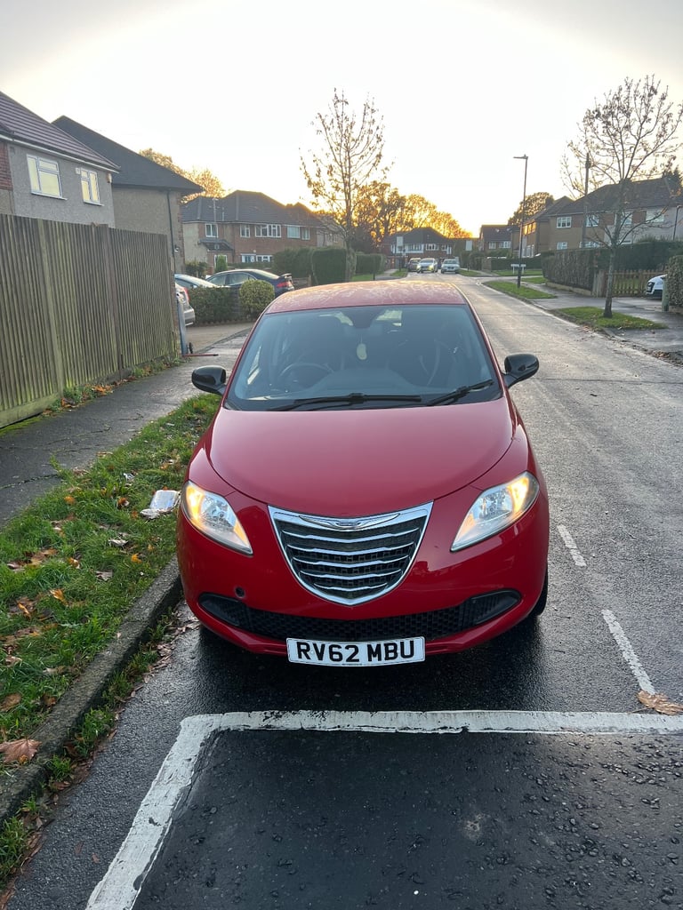 Chrysler, YPSILON, Hatchback, 2012, Manual, 1242 (cc), 5 doors