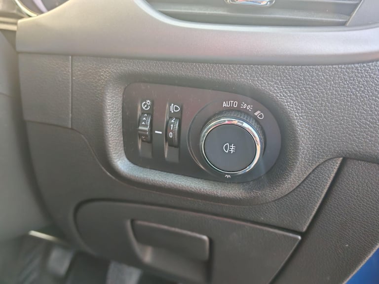 2020 Vauxhall Astra 1.5 Turbo D Business Edition Nav Euro 6 (s/s) 5dr HATCHBACK Diesel Manual