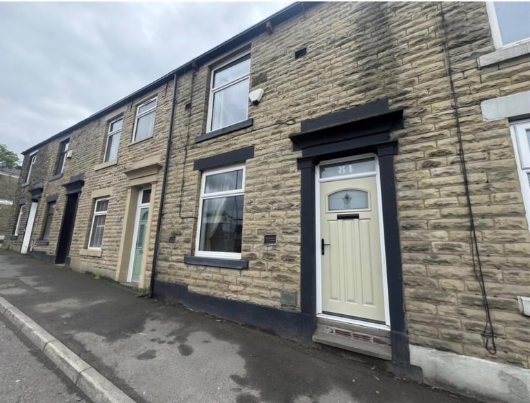 🏡 Beautiful 2-Bed Stone Cottage –  Shaw Road, Newhey