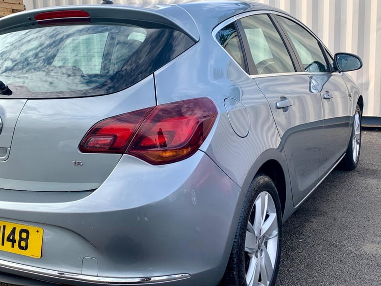 2016 Vauxhall Astra 1.6i SRi Euro 6 5dr HATCHBACK Petrol Manual
