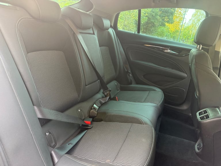 2017 Vauxhall Insignia 1.6 Turbo D ecoTec [136] SRi Nav 5dr HATCHBACK Diesel Manual