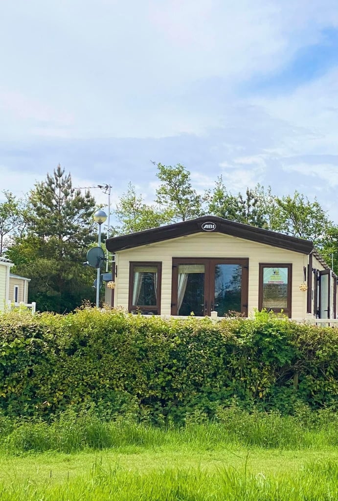 Marton Mere Blackpool today 2 nights £200