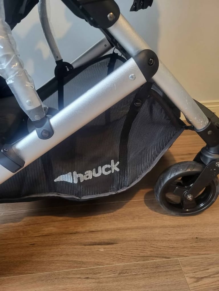 Hauck double buggy 