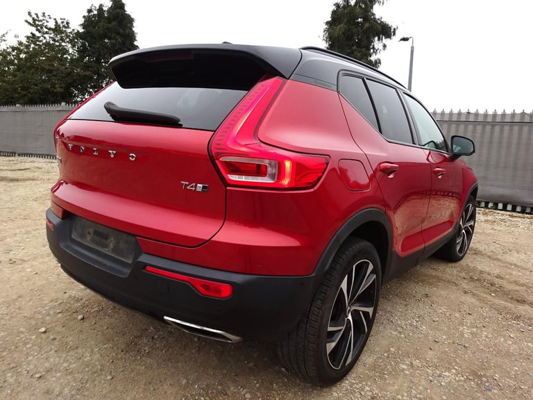 2019 19 REG VOLVO XC40 R-DESIGN PRO T4 AWD AUTO DAMAGED REPAIRABLE SALVAGE