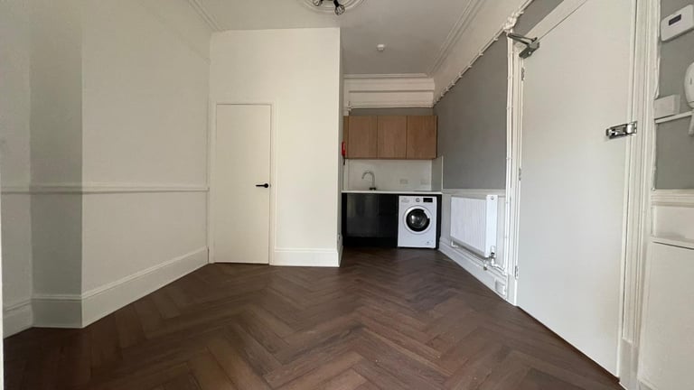 1-Bed/Ground-floor with Garden Access - Dss Considered