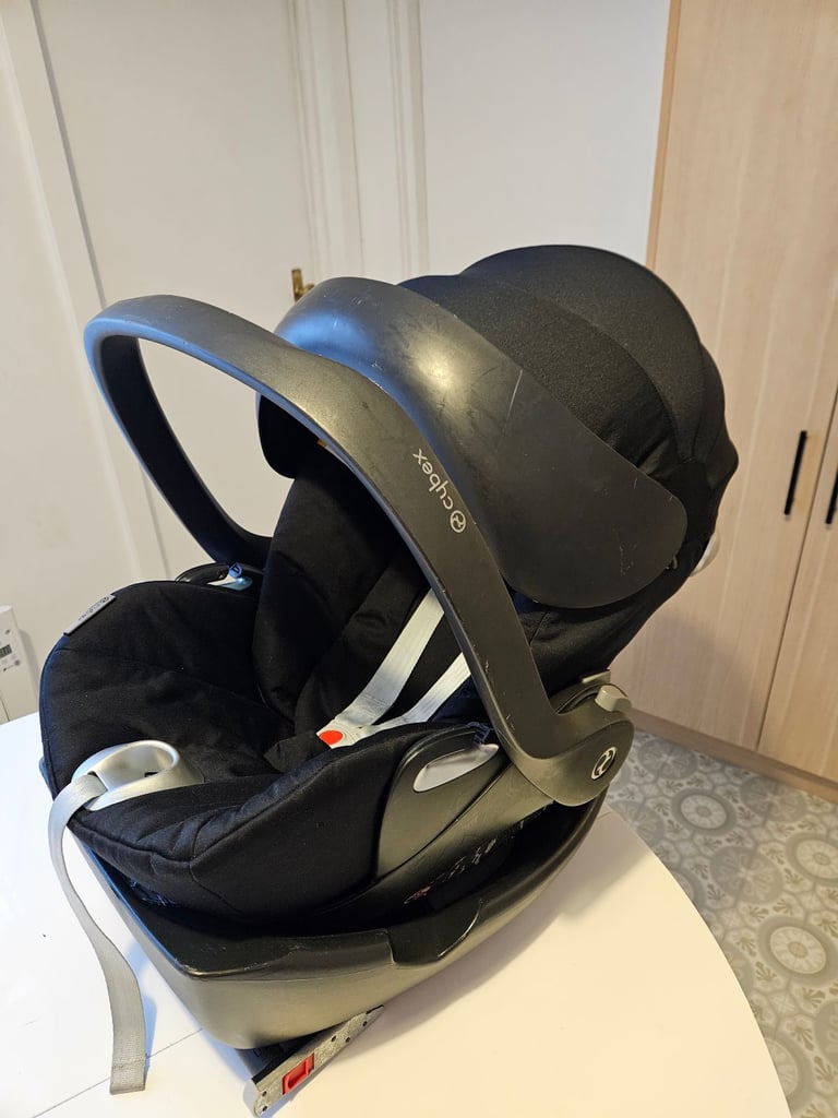 image for Cybex cloud Q car seat with base Q Fix 