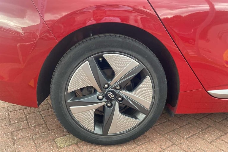 2022 Hyundai IONIQ 1.6 GDi Hybrid Premium SE 5dr DCT HATCHBACK Petrol/Electric Hybrid Automatic