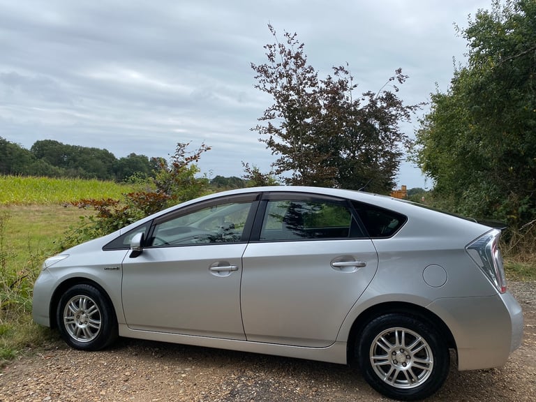2015 Toyota Prius PRIUS T SPIRIT VVT-I CVT Hybrid