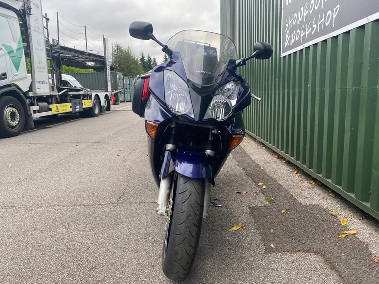 Honda VFR 800F-2 Low Miles Full Luggage Recent Big Service 