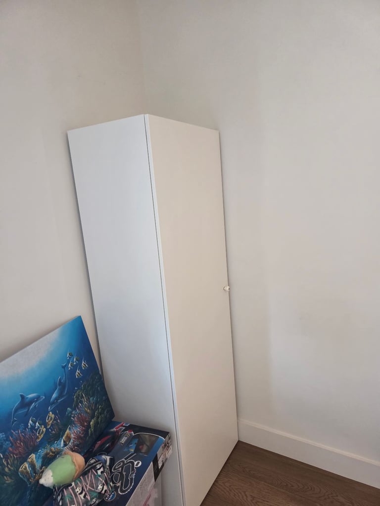Ikea pax wardrobe 40x60x180
