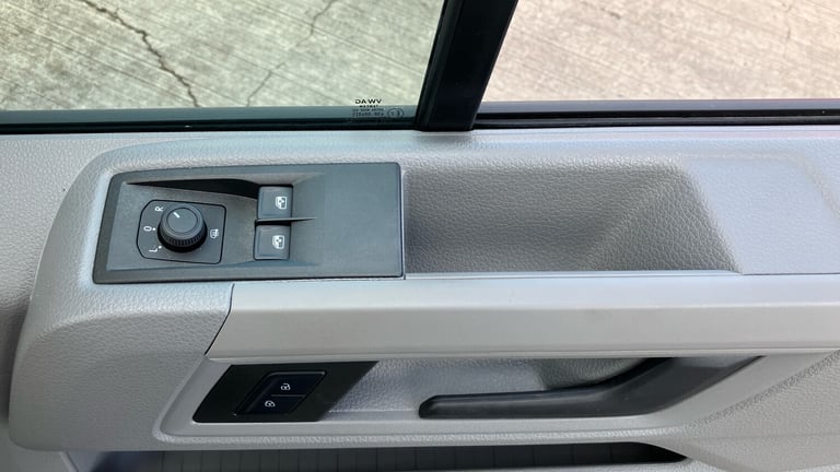 2025 Volkswagen Crafter Cr35 Mwb Diesel 2.0 TDI 177PS Commerce Plus High Roof Van Auto High Volum...