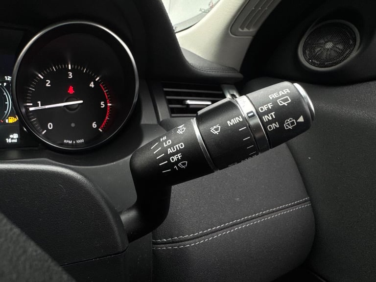 2018 Land Rover Range Rover Evoque 2.0 TD4 SE Tech Auto 4WD Euro 6 (s/s) 5dr ESTATE Diesel Automatic