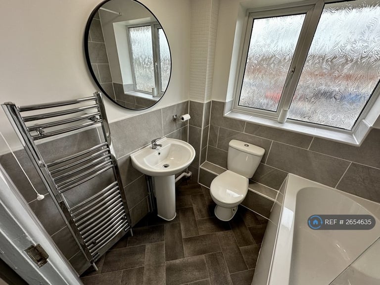 3 bedroom house in Falcon Drive, Patchway, Bristol, BS34 (3 bed) (#2654635)