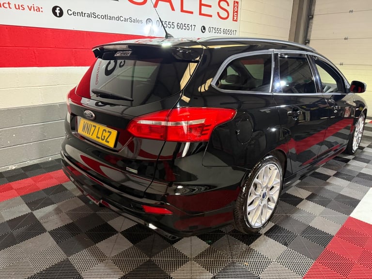 2017 Ford Focus 1.0T EcoBoost ST-Line Euro 6 (s/s) 5dr ESTATE Petrol Manual
