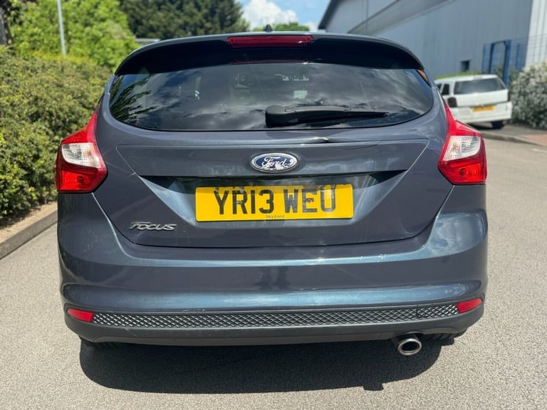 2013 Ford Focus 2.0 TDCi Zetec 5dr Powershift HATCHBACK DIESEL Automatic