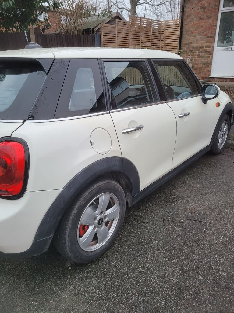 Mini f56 2016 front and back seats 